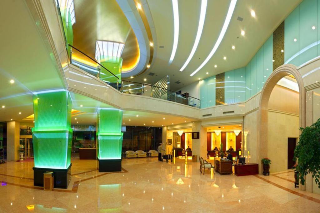 New Era Hotel Kchun-ming Exteriér fotografie
